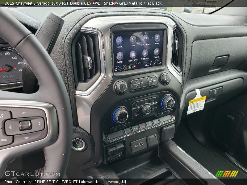 Controls of 2019 Silverado 1500 RST Double Cab 4WD
