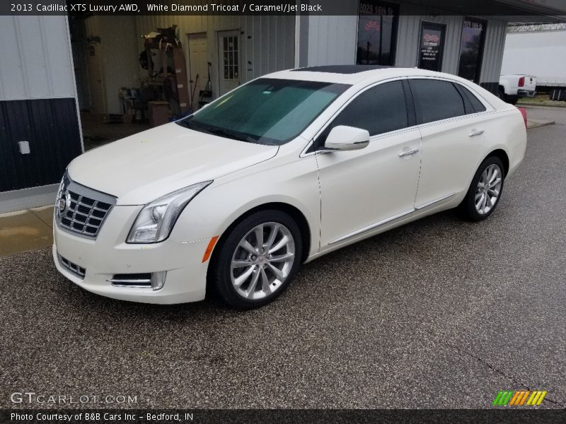 White Diamond Tricoat / Caramel/Jet Black 2013 Cadillac XTS Luxury AWD