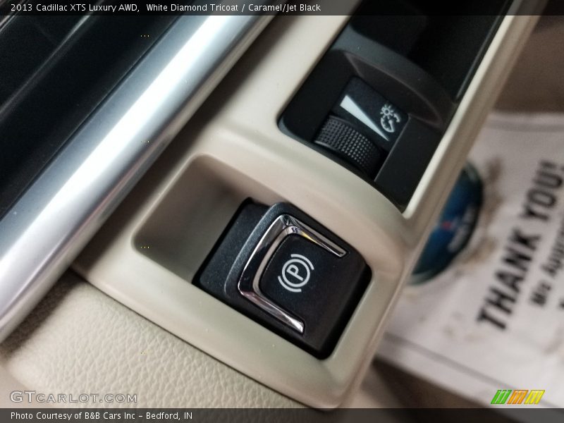 White Diamond Tricoat / Caramel/Jet Black 2013 Cadillac XTS Luxury AWD