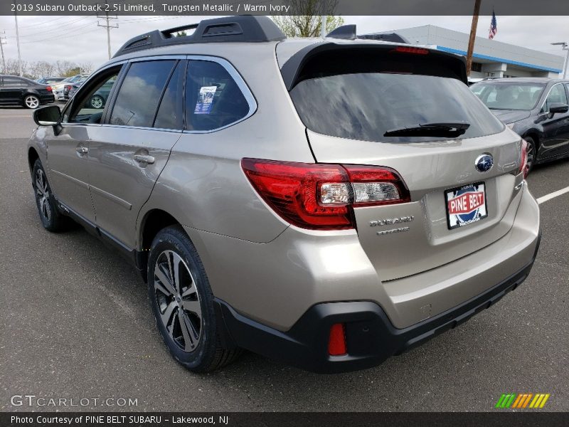 Tungsten Metallic / Warm Ivory 2019 Subaru Outback 2.5i Limited