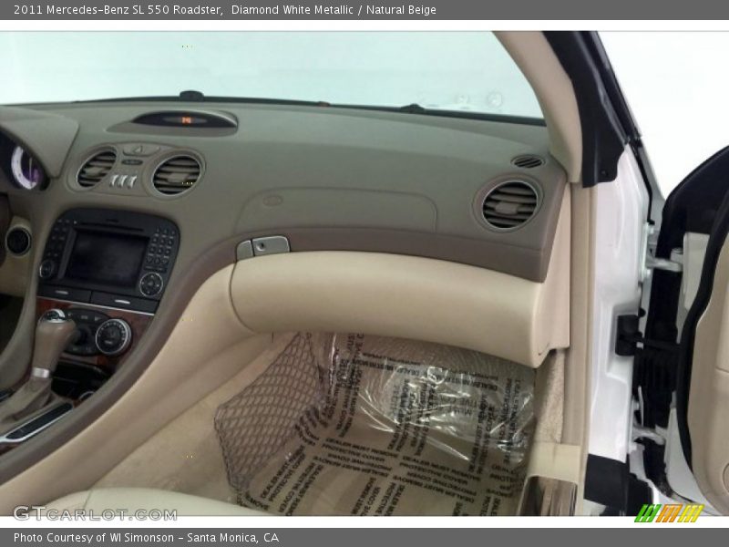 Diamond White Metallic / Natural Beige 2011 Mercedes-Benz SL 550 Roadster