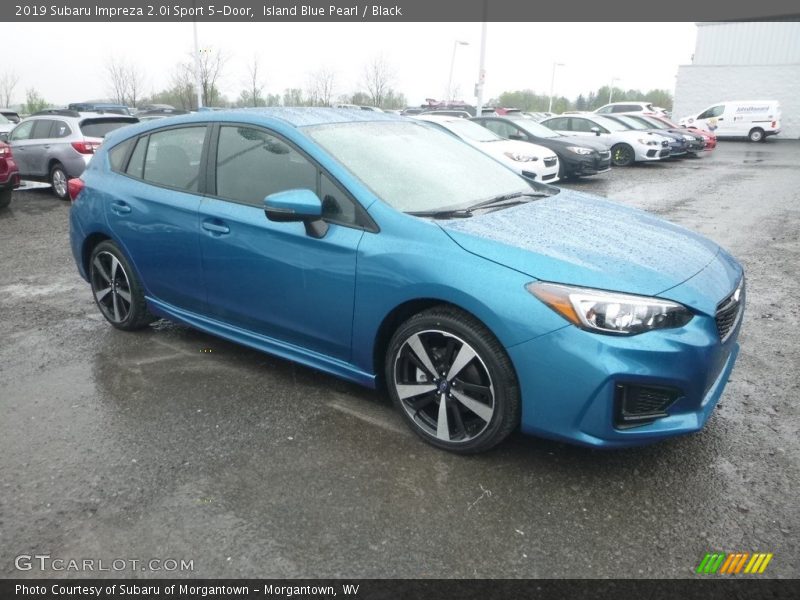 Front 3/4 View of 2019 Impreza 2.0i Sport 5-Door