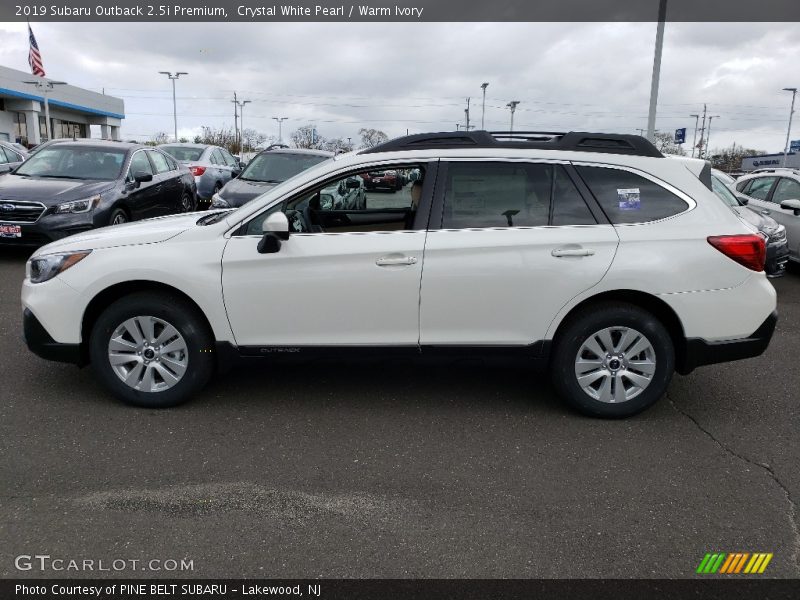 Crystal White Pearl / Warm Ivory 2019 Subaru Outback 2.5i Premium