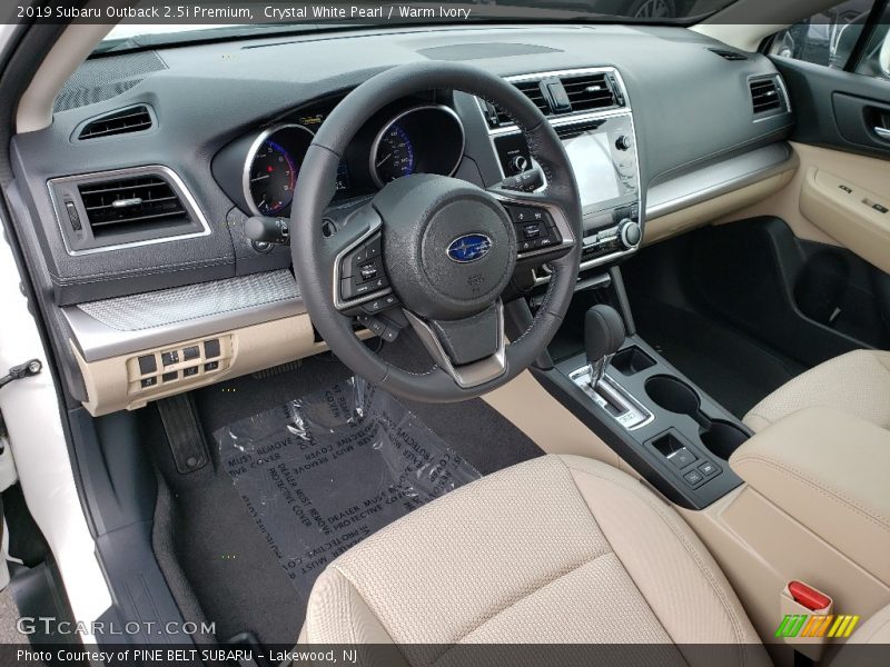 Crystal White Pearl / Warm Ivory 2019 Subaru Outback 2.5i Premium