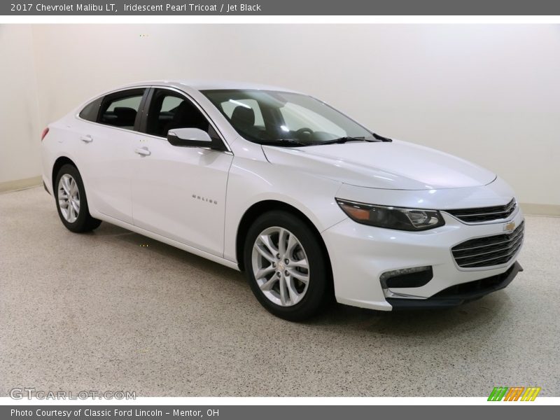 Iridescent Pearl Tricoat / Jet Black 2017 Chevrolet Malibu LT
