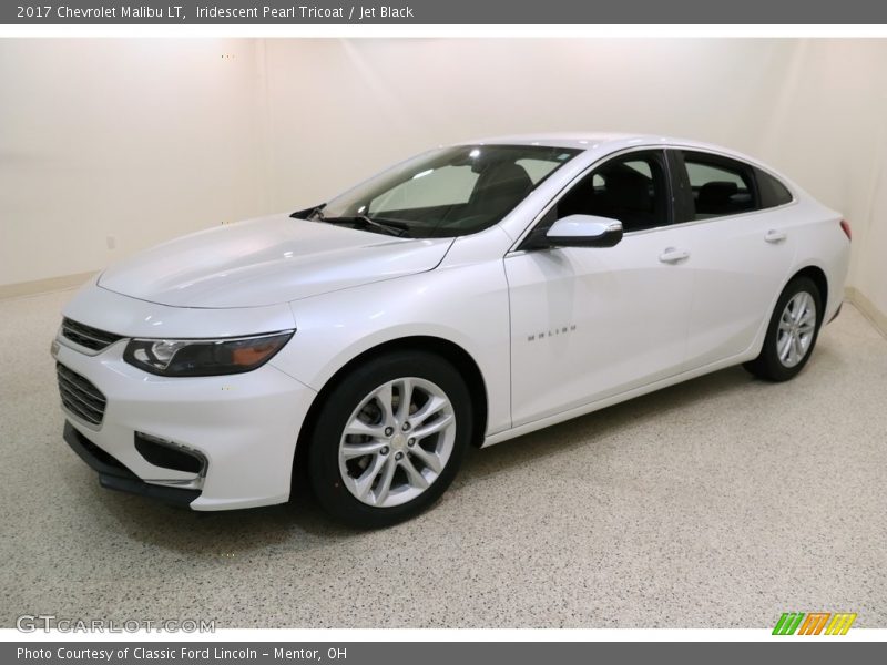 Iridescent Pearl Tricoat / Jet Black 2017 Chevrolet Malibu LT