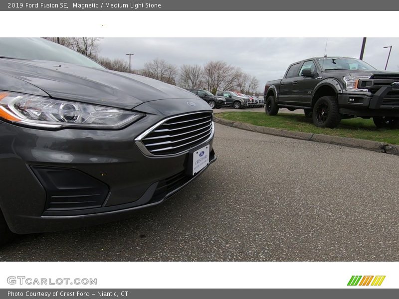 Magnetic / Medium Light Stone 2019 Ford Fusion SE