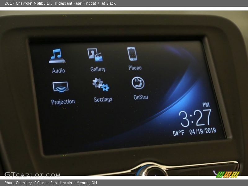 Iridescent Pearl Tricoat / Jet Black 2017 Chevrolet Malibu LT