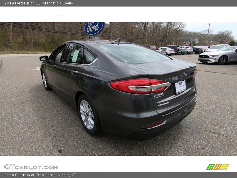 Magnetic / Ebony 2019 Ford Fusion SE