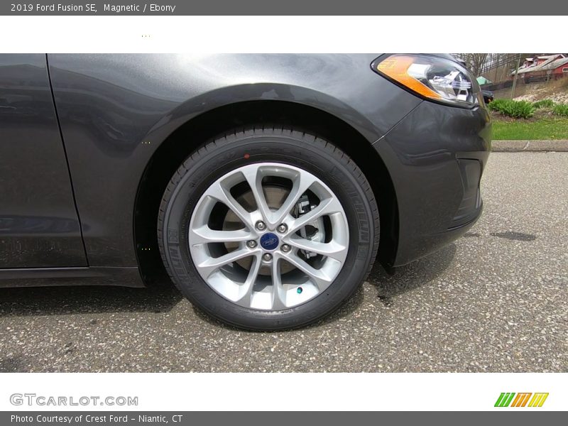 Magnetic / Ebony 2019 Ford Fusion SE