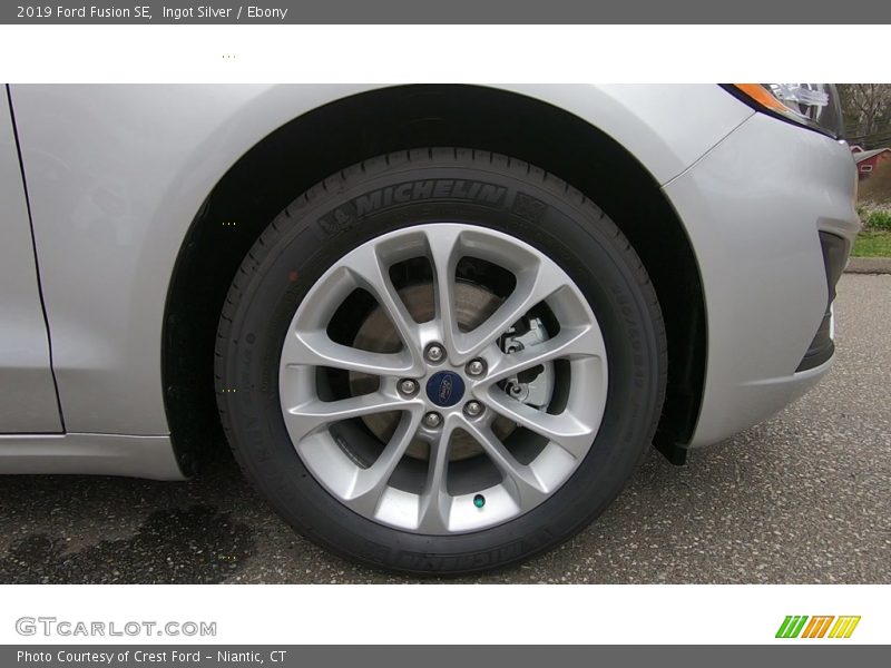 Ingot Silver / Ebony 2019 Ford Fusion SE
