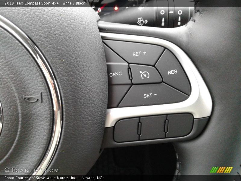 White / Black 2019 Jeep Compass Sport 4x4