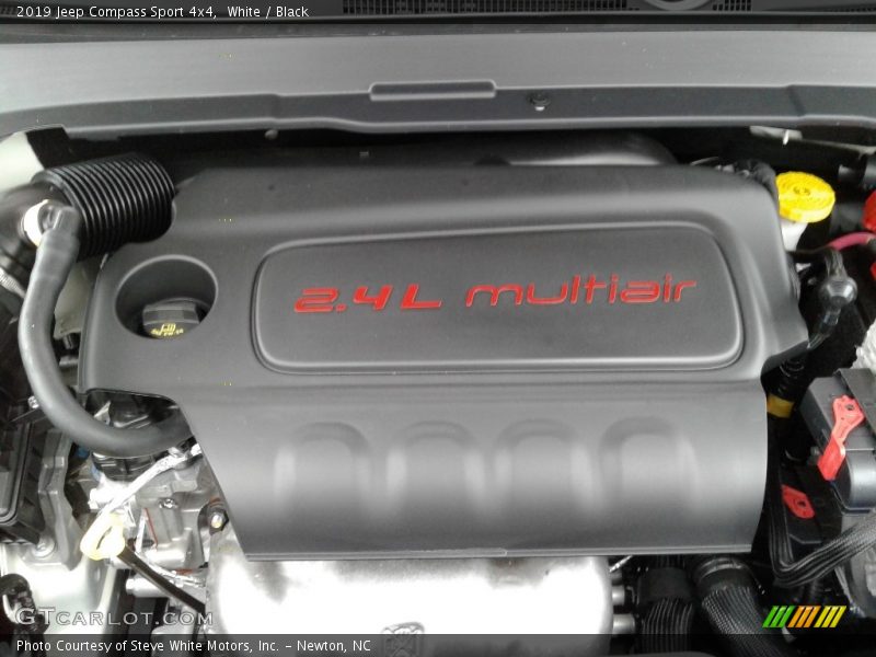 White / Black 2019 Jeep Compass Sport 4x4