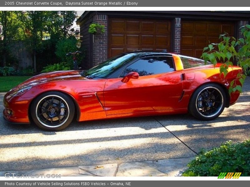 Daytona Sunset Orange Metallic / Ebony 2005 Chevrolet Corvette Coupe
