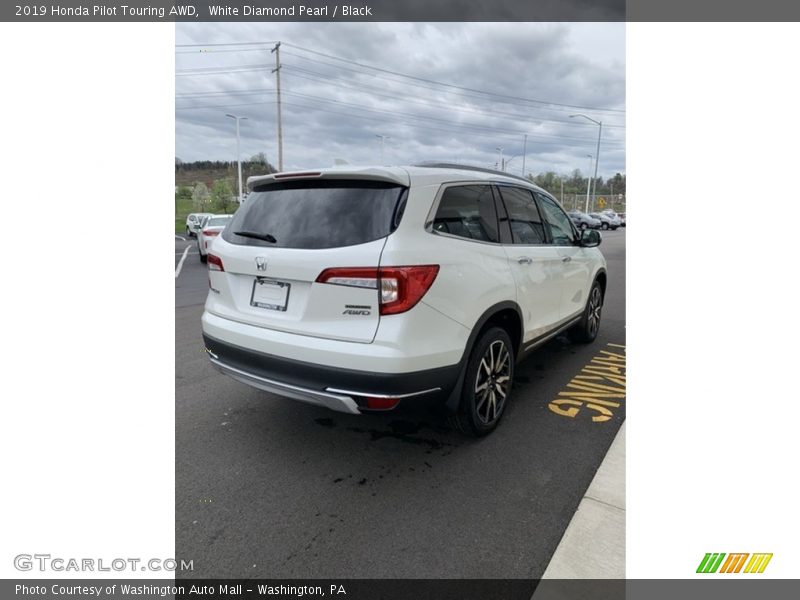 White Diamond Pearl / Black 2019 Honda Pilot Touring AWD