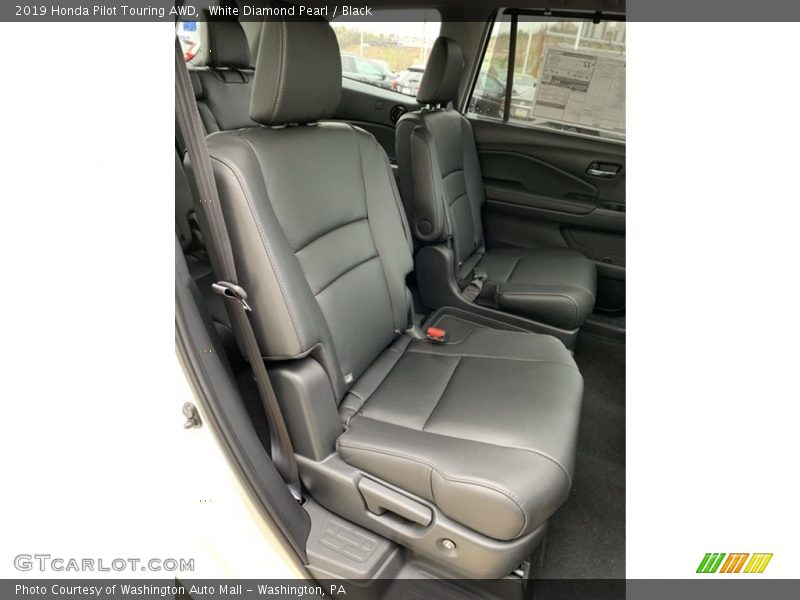 White Diamond Pearl / Black 2019 Honda Pilot Touring AWD