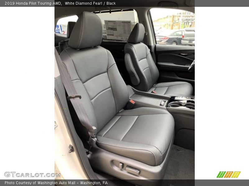 White Diamond Pearl / Black 2019 Honda Pilot Touring AWD