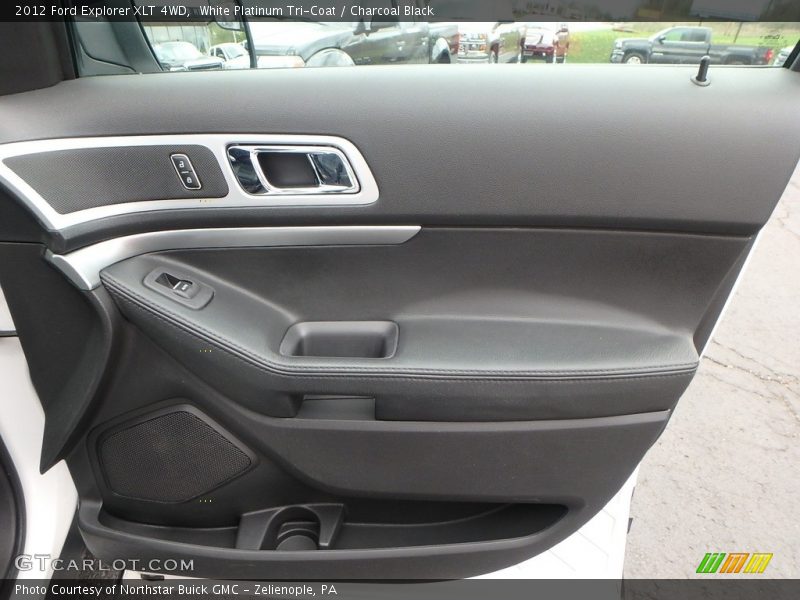 White Platinum Tri-Coat / Charcoal Black 2012 Ford Explorer XLT 4WD