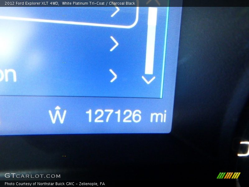 White Platinum Tri-Coat / Charcoal Black 2012 Ford Explorer XLT 4WD