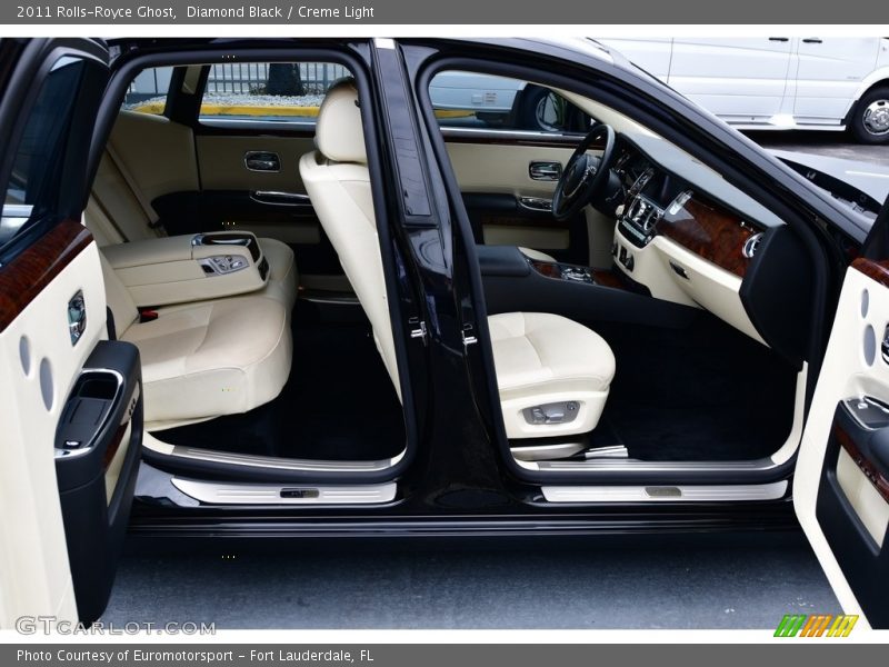 Diamond Black / Creme Light 2011 Rolls-Royce Ghost