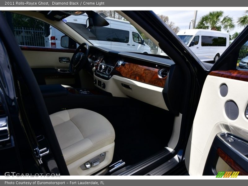 Diamond Black / Creme Light 2011 Rolls-Royce Ghost