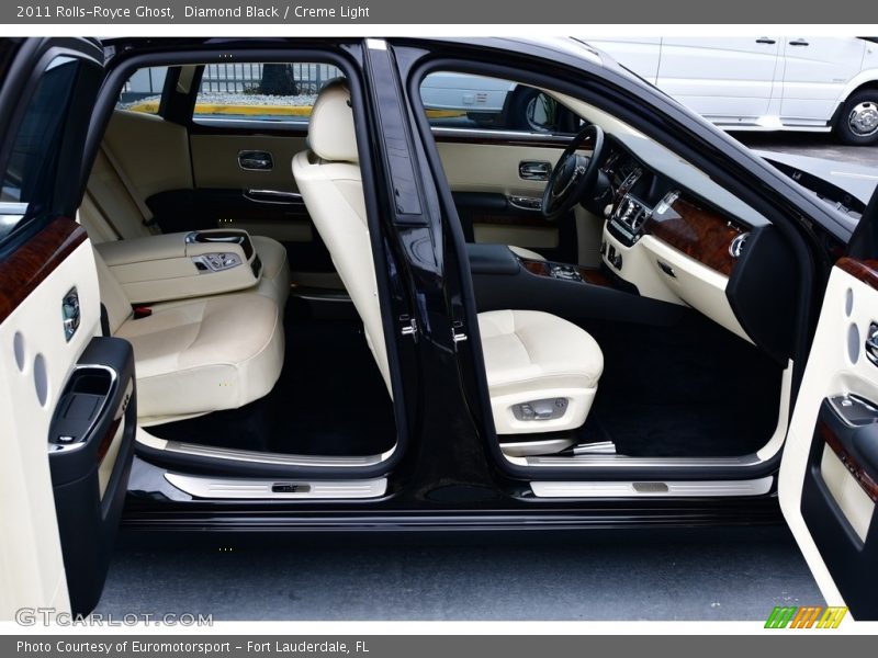 Diamond Black / Creme Light 2011 Rolls-Royce Ghost