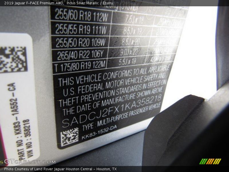 Indus Silver Metallic / Ebony 2019 Jaguar F-PACE Premium AWD