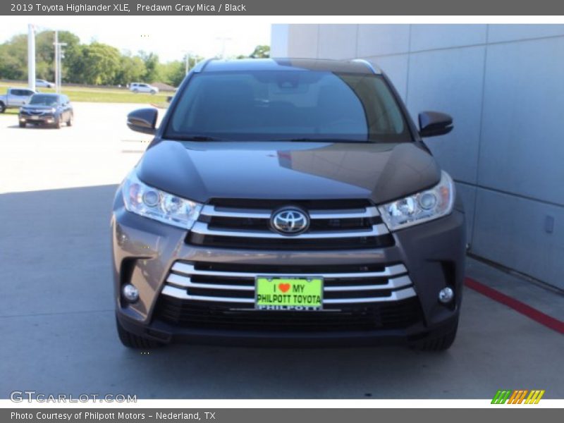 Predawn Gray Mica / Black 2019 Toyota Highlander XLE