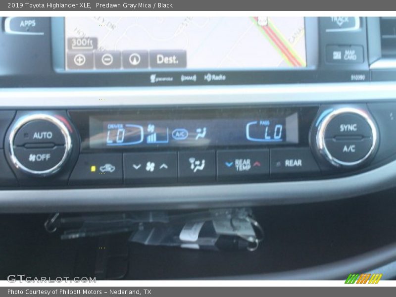 Predawn Gray Mica / Black 2019 Toyota Highlander XLE