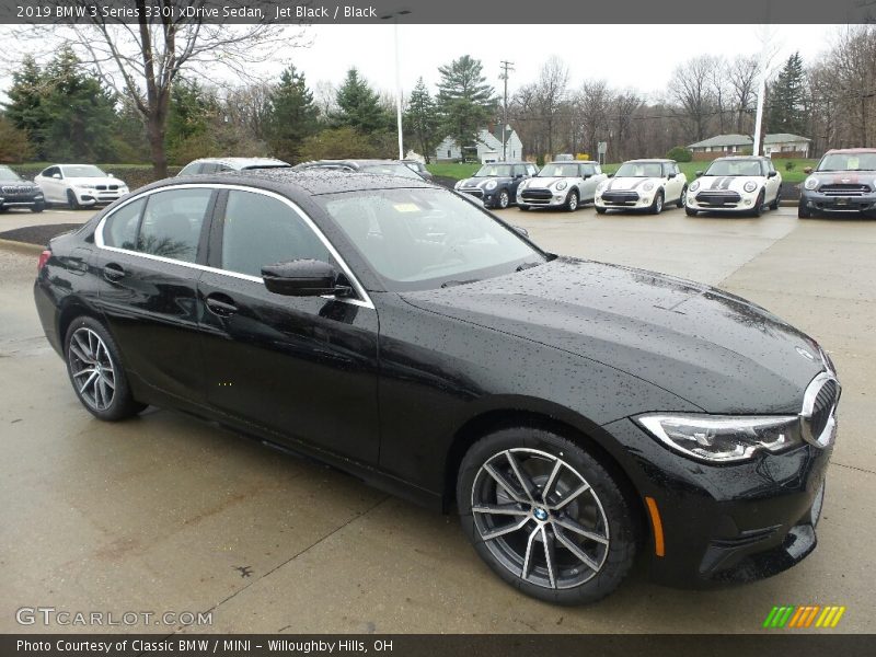 Jet Black / Black 2019 BMW 3 Series 330i xDrive Sedan