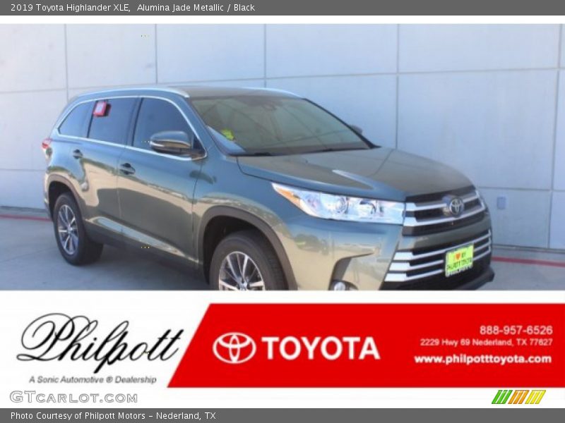 Alumina Jade Metallic / Black 2019 Toyota Highlander XLE