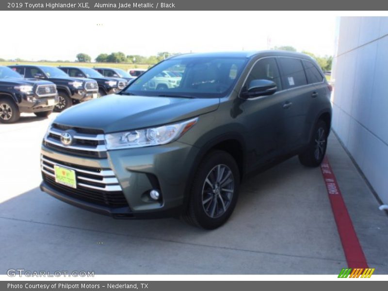 Alumina Jade Metallic / Black 2019 Toyota Highlander XLE