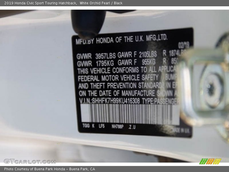 White Orchid Pearl / Black 2019 Honda Civic Sport Touring Hatchback