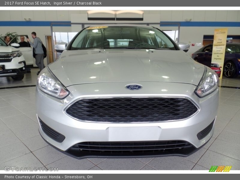 Ingot Silver / Charcoal Black 2017 Ford Focus SE Hatch