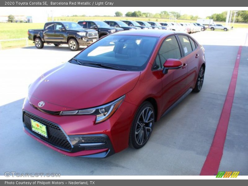 Barcelona Red Metallic / Light Gray 2020 Toyota Corolla SE