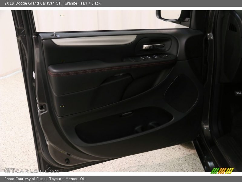Granite Pearl / Black 2019 Dodge Grand Caravan GT