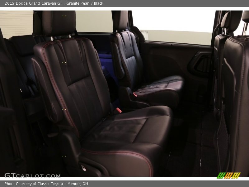 Granite Pearl / Black 2019 Dodge Grand Caravan GT