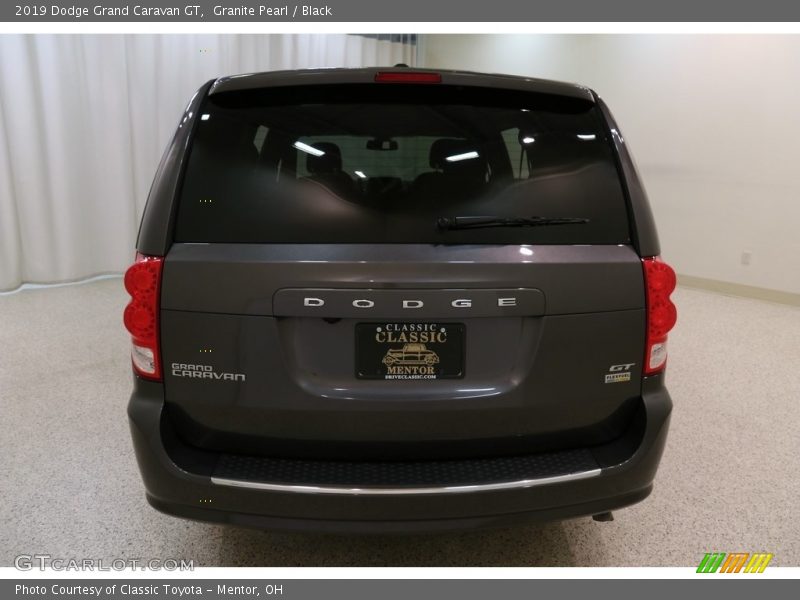 Granite Pearl / Black 2019 Dodge Grand Caravan GT