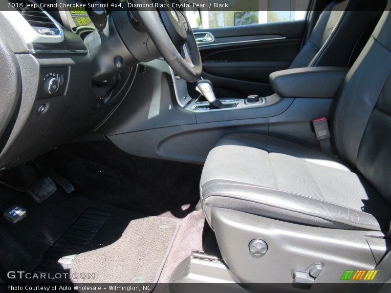 Diamond Black Crystal Pearl / Black 2018 Jeep Grand Cherokee Summit 4x4