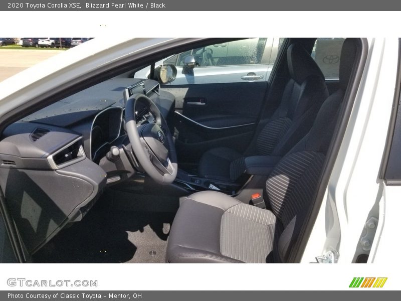 Blizzard Pearl White / Black 2020 Toyota Corolla XSE