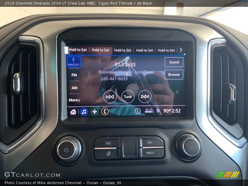 Controls of 2019 Silverado 1500 LT Crew Cab 4WD