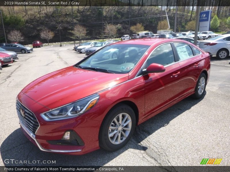 Scarlet Red / Gray 2019 Hyundai Sonata SE