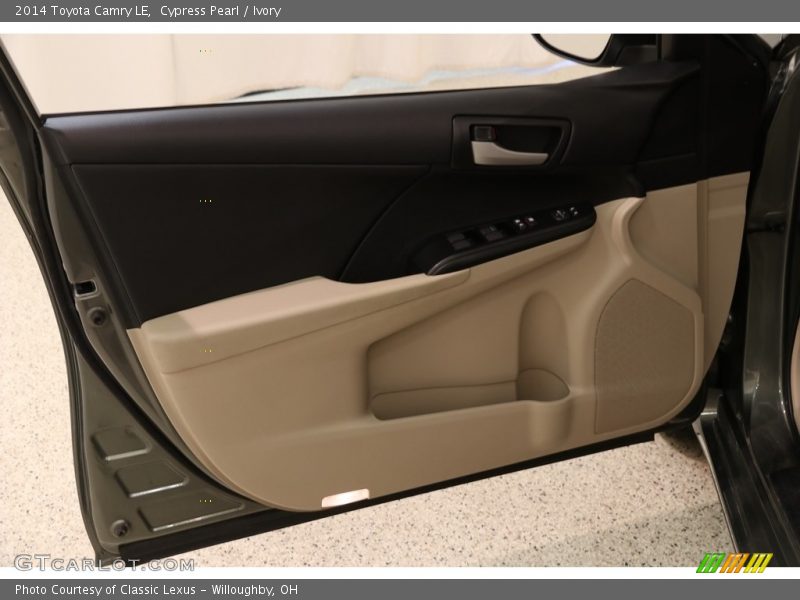 Cypress Pearl / Ivory 2014 Toyota Camry LE