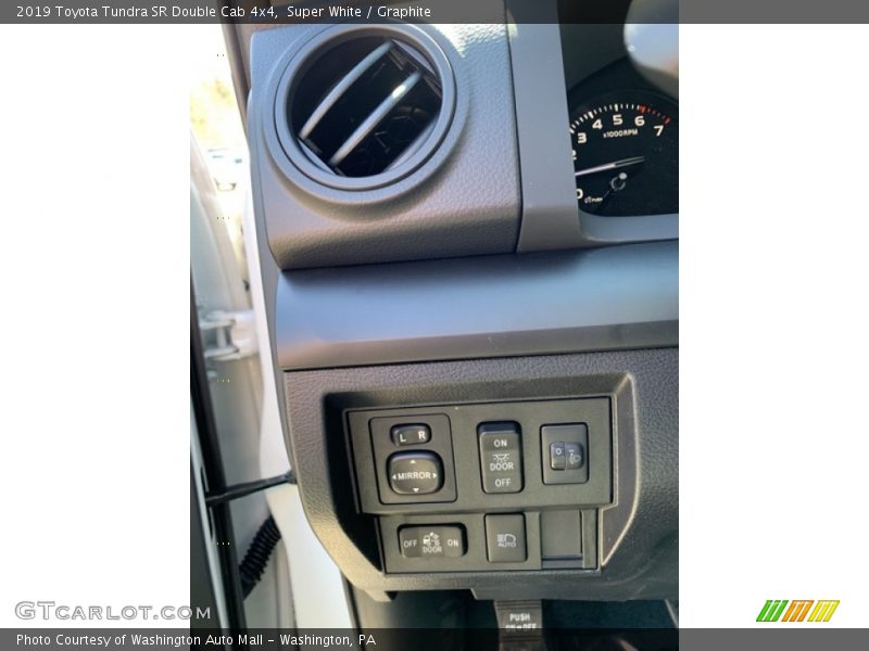 Super White / Graphite 2019 Toyota Tundra SR Double Cab 4x4
