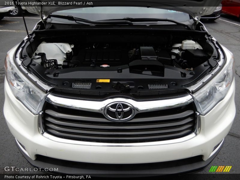Blizzard Pearl / Ash 2016 Toyota Highlander XLE