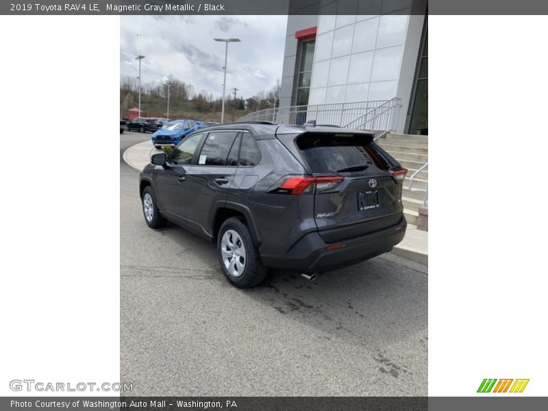 Magnetic Gray Metallic / Black 2019 Toyota RAV4 LE