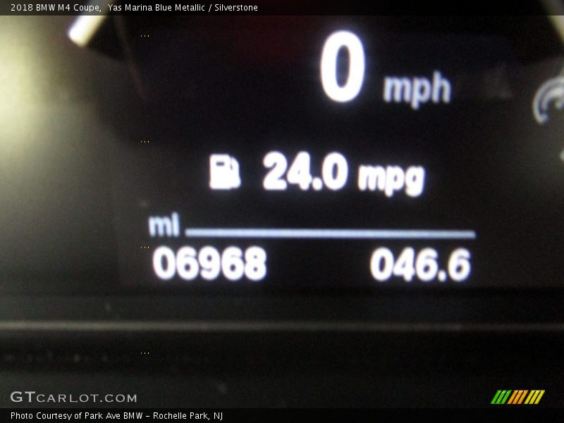 Yas Marina Blue Metallic / Silverstone 2018 BMW M4 Coupe
