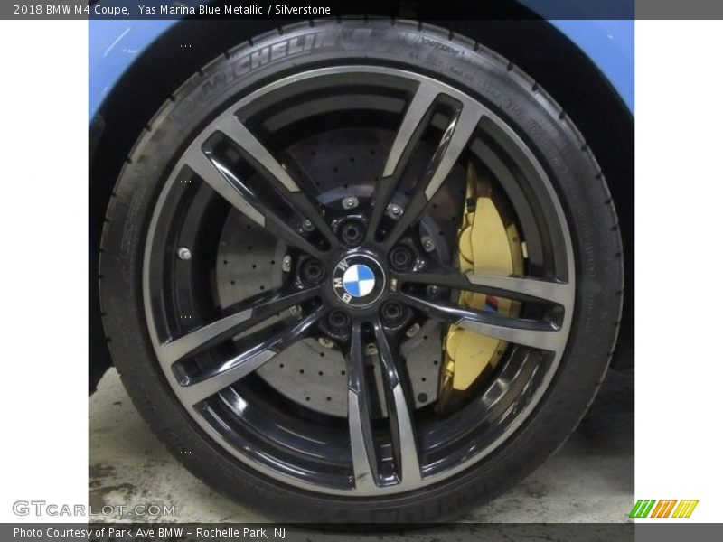 Yas Marina Blue Metallic / Silverstone 2018 BMW M4 Coupe
