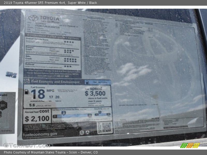 Super White / Black 2019 Toyota 4Runner SR5 Premium 4x4