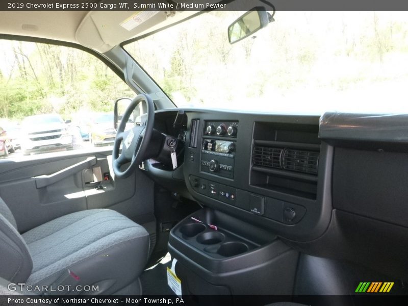 Summit White / Medium Pewter 2019 Chevrolet Express 2500 Cargo WT